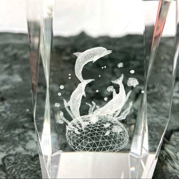 Crystal Clear Glass Cube Paperweight 3-D Laser Etched with Dolphins - Picture 2 of 7